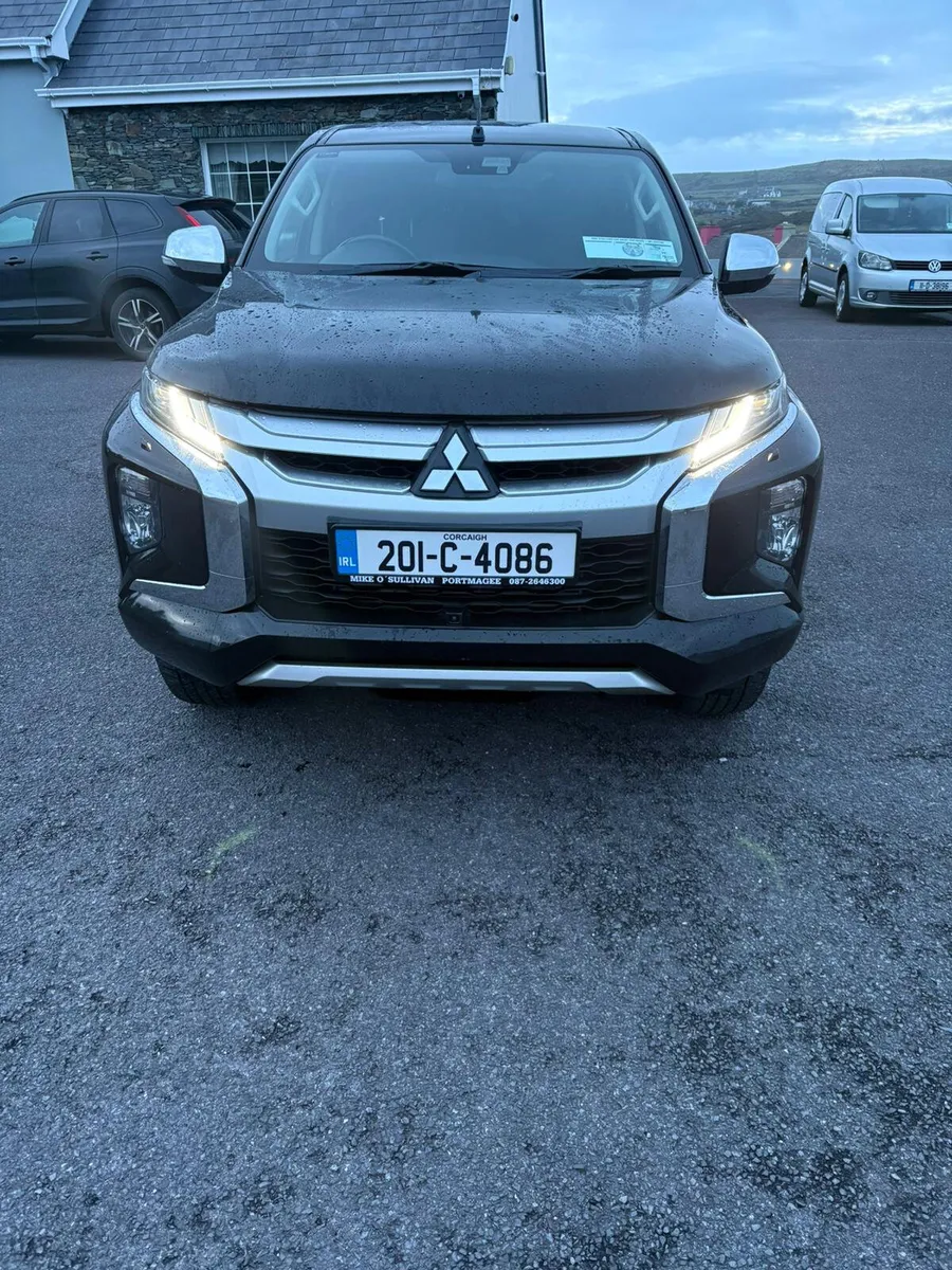 Mitsubishi L200 2020 AUTOMATIC - Image 1