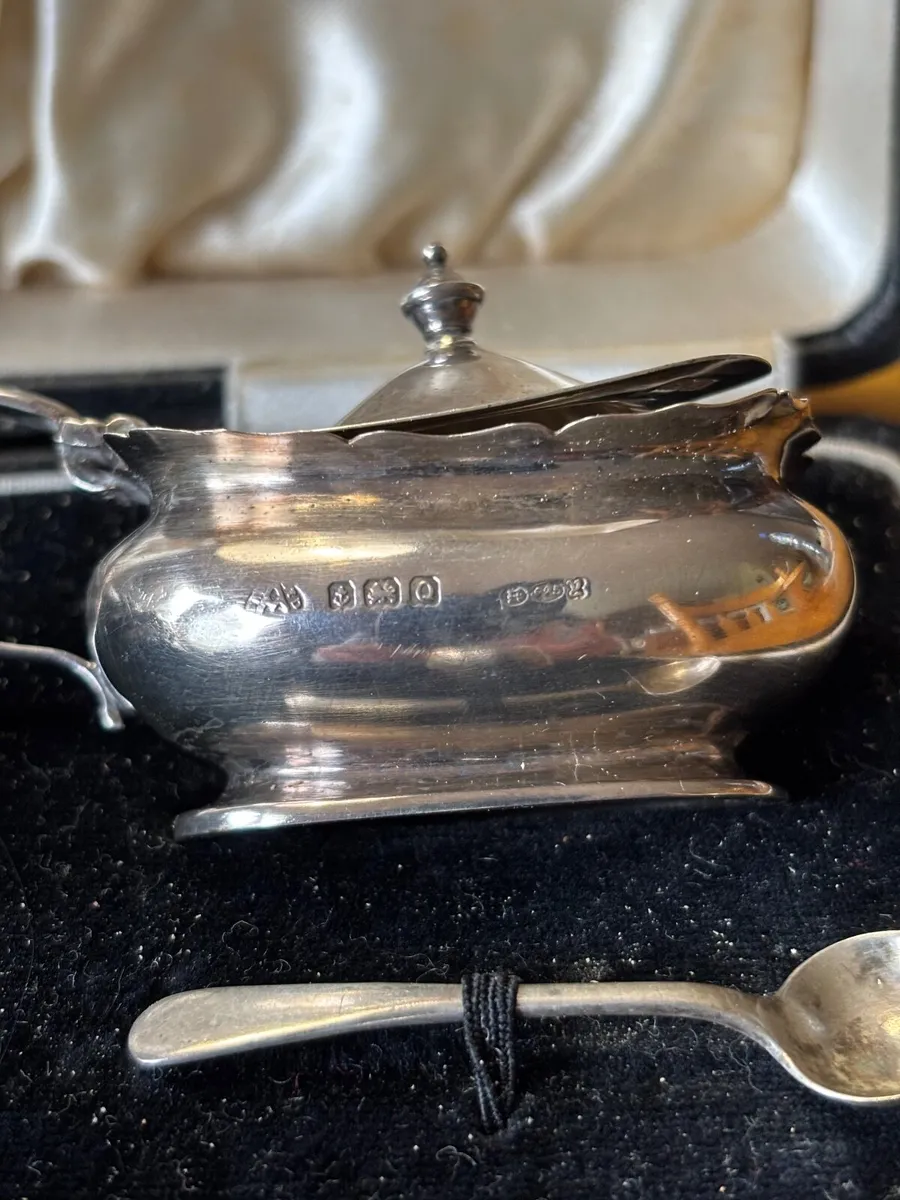 Antique  silver condiment set - Image 4