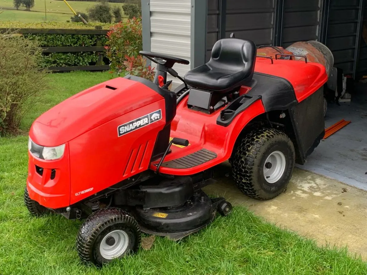 Ride on Lawnmower - Image 3