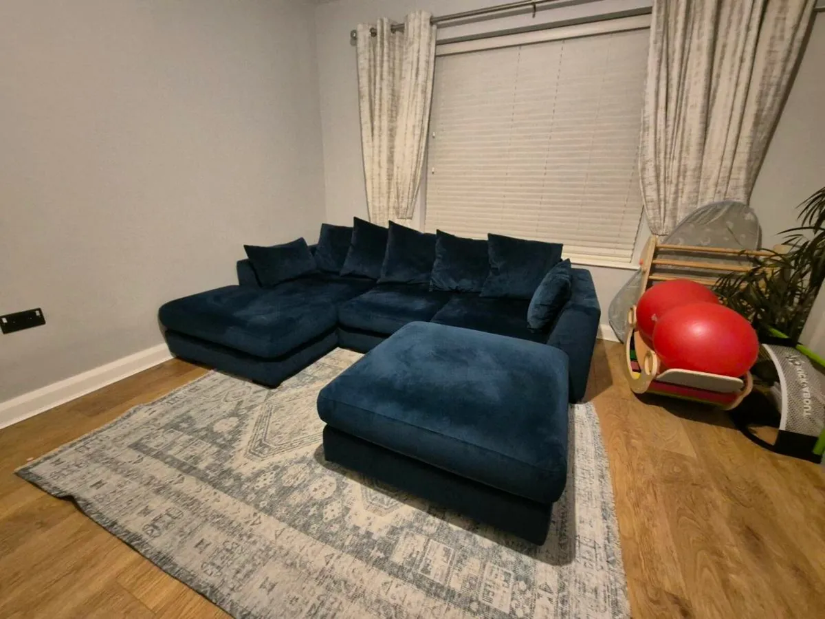 Velvet Pillow Back LHF corner couch - Image 4