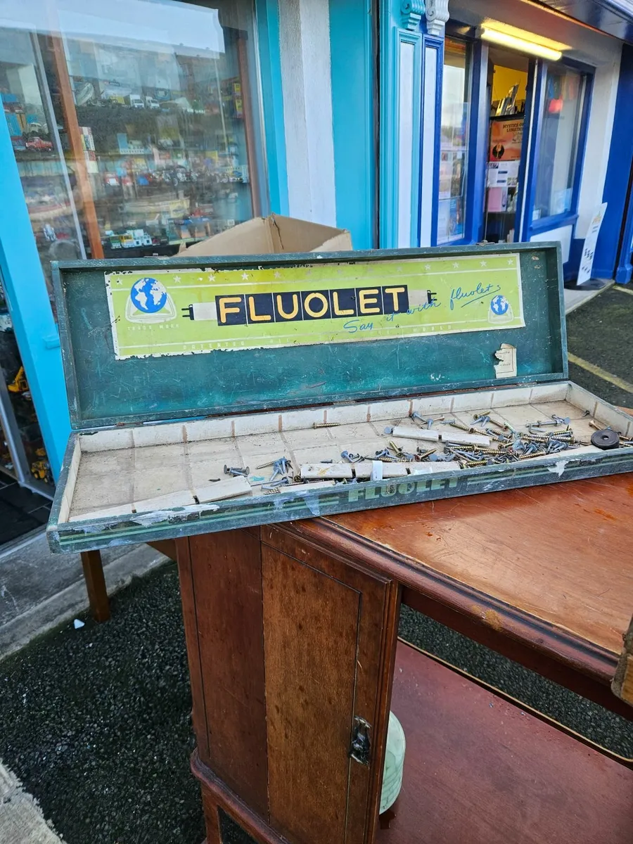 Vintage Fluolet Box - Image 1