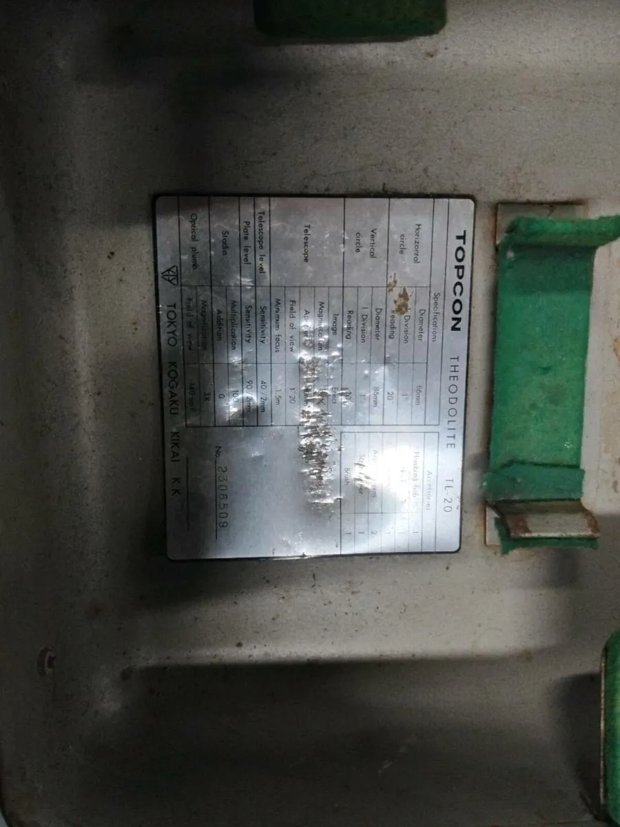 Vintage topcon theodolite - Image 2