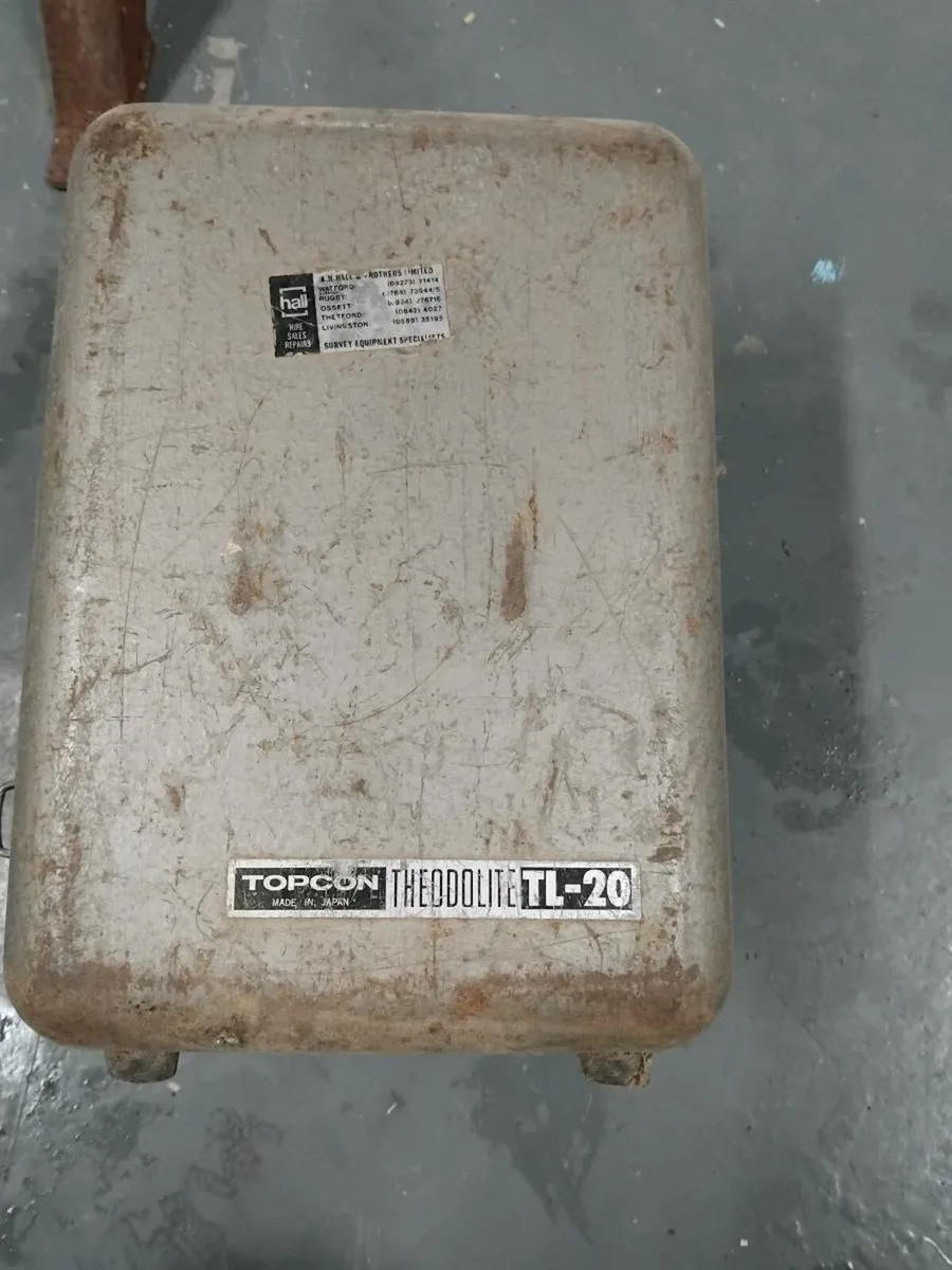 Vintage topcon theodolite - Image 4