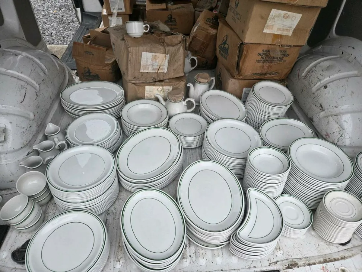 Large selection of matching commerical delph - Image 2