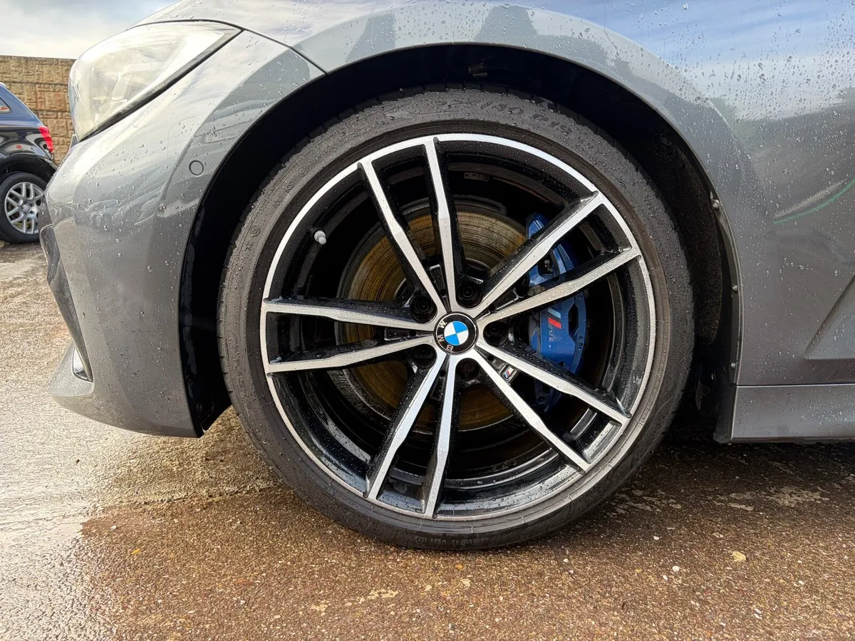 BMW 19” ALLOYS & TYRES FROM G20 BRAND NEW TYRES - Image 2