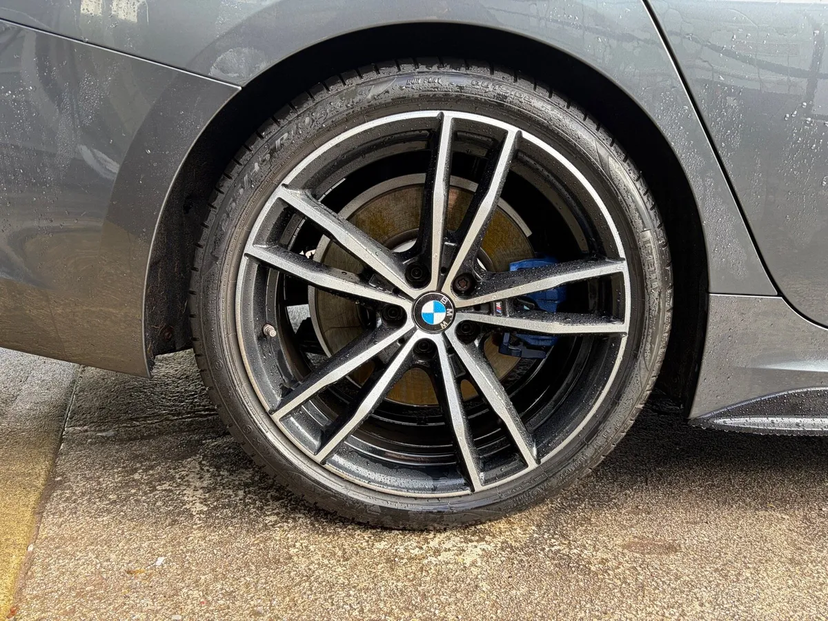 BMW 19” ALLOYS & TYRES FROM G20 BRAND NEW TYRES - Image 4