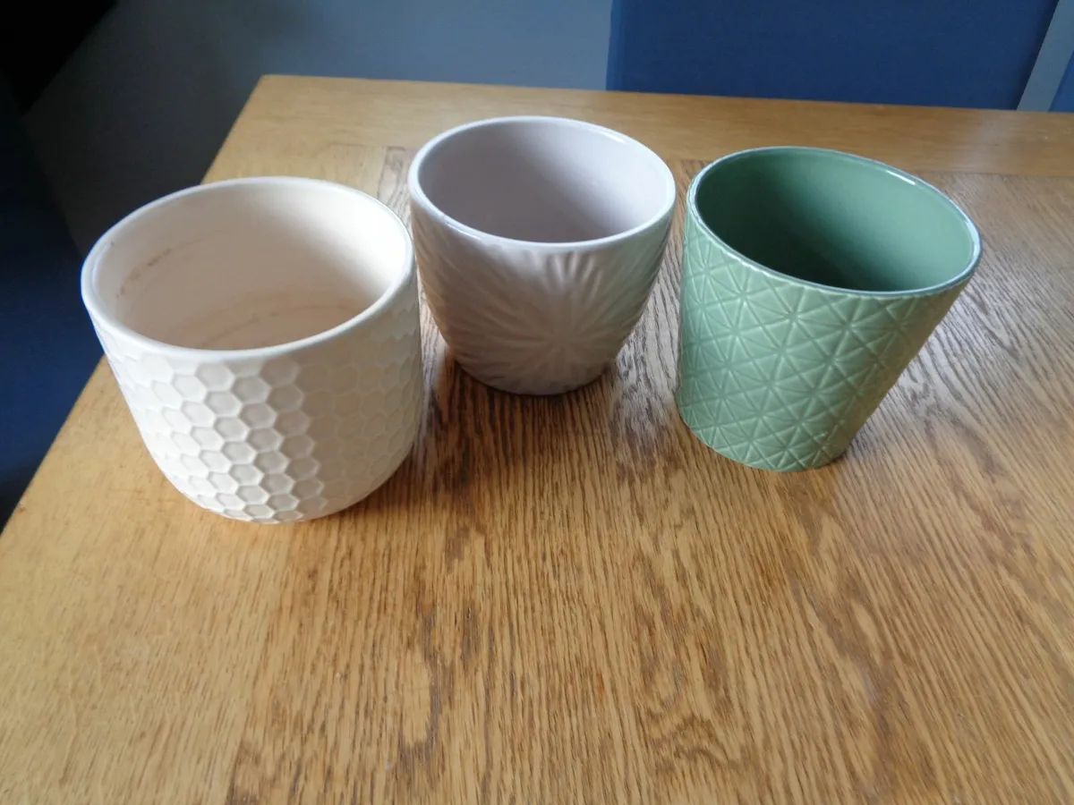 Ceramic Flower Pots x 3 for Sale - Image 1