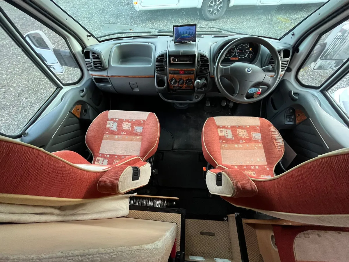 BURSTNER 747 TAG AXLE 6/7 BERTH GARAGE CVRT JAN 27 - Image 4