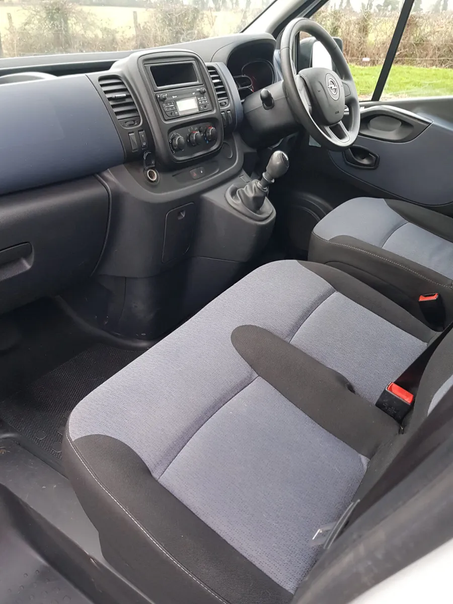 Opel Vivaro 2019 Commercial van - Image 3