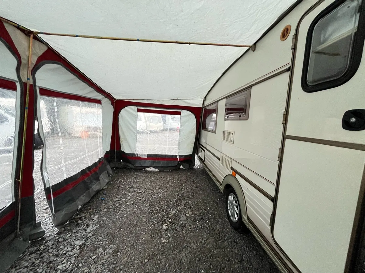 5 berth caravan & awning - Image 4