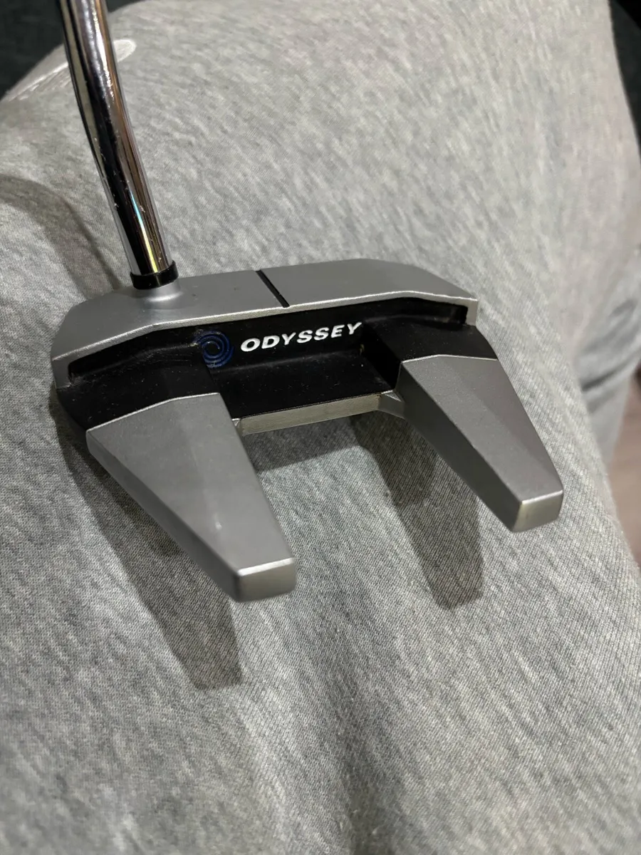Odyssey works versa 7 Tank putter - Image 1