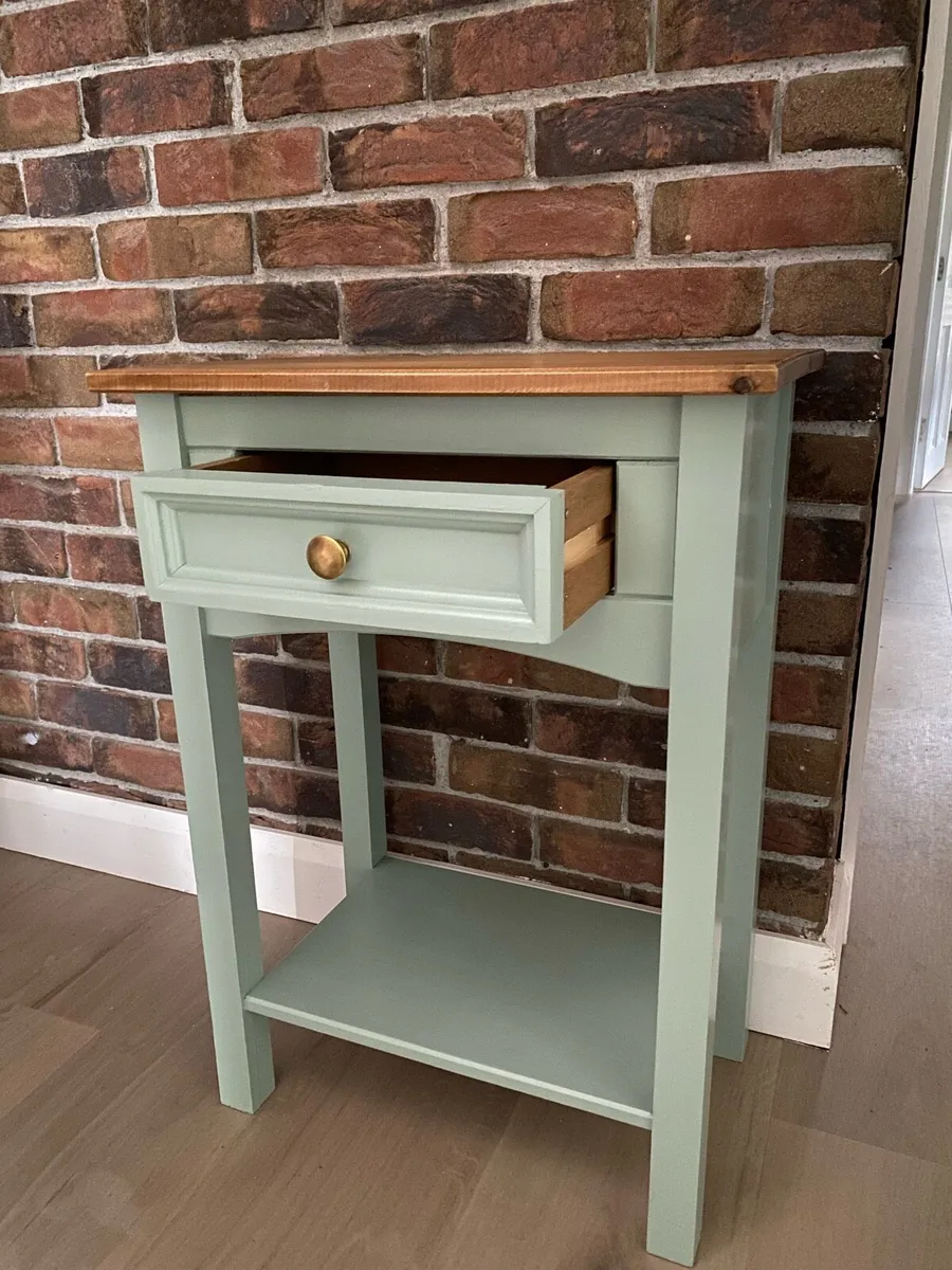 Small Console Table / Plant Table - Image 3