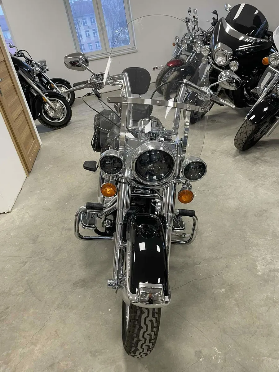 Harley Davidson FLSTC - Image 2
