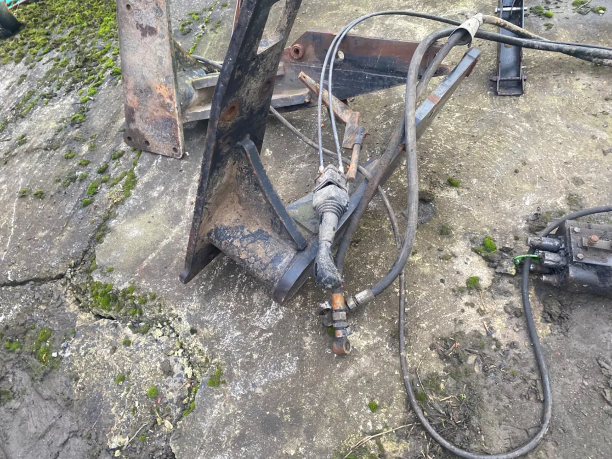 John Deere loader - Image 4