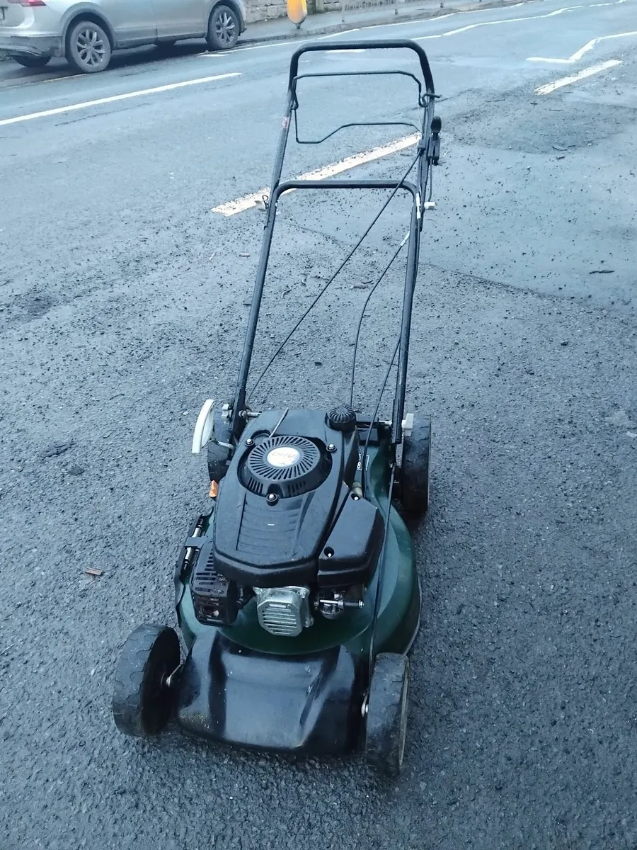 Self-drive lawnmower mulcher running well - Image 1