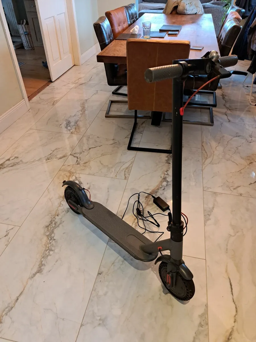 Electric scooter - Image 1