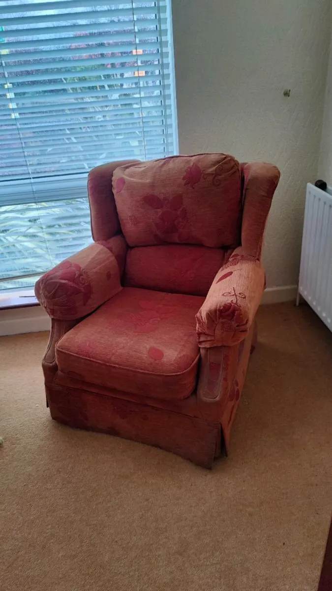 Couch & 2 Armchairs - Image 2