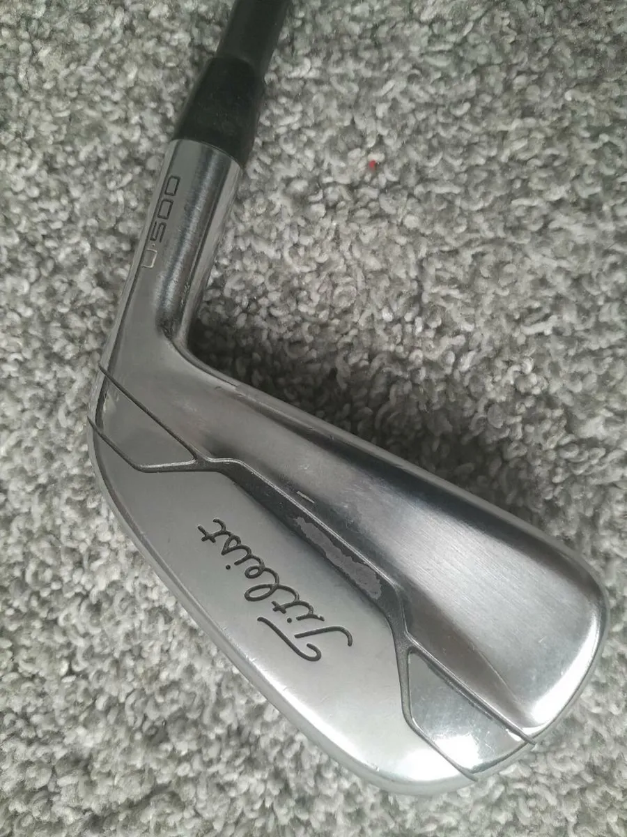 Titleist utility 4-iron - Image 1