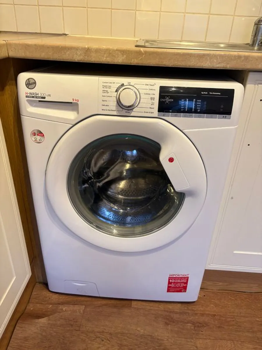 Fully Equipped Kitchen - Appliances, Units & Dining Set Included - Image 3