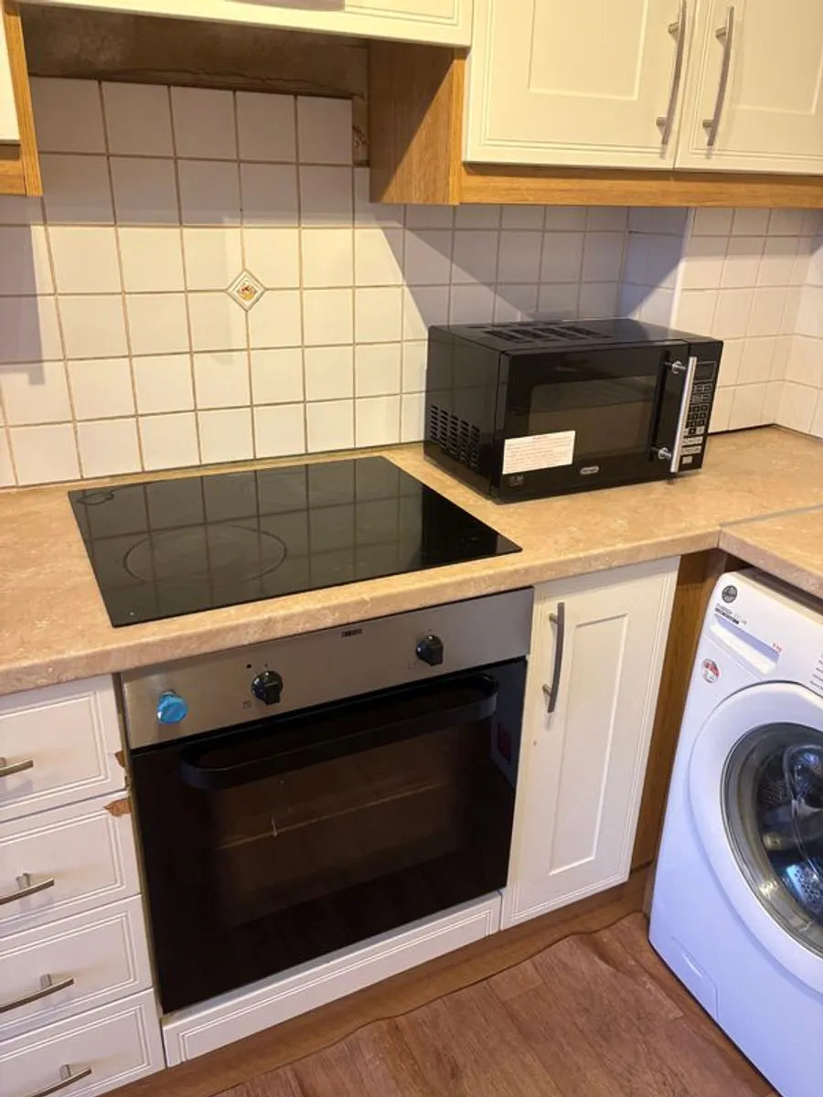 Fully Equipped Kitchen - Appliances, Units & Dining Set Included - Image 4