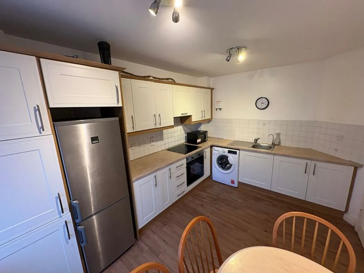 Fully Equipped Kitchen - Appliances, Units & Dining Set Included - Image 1