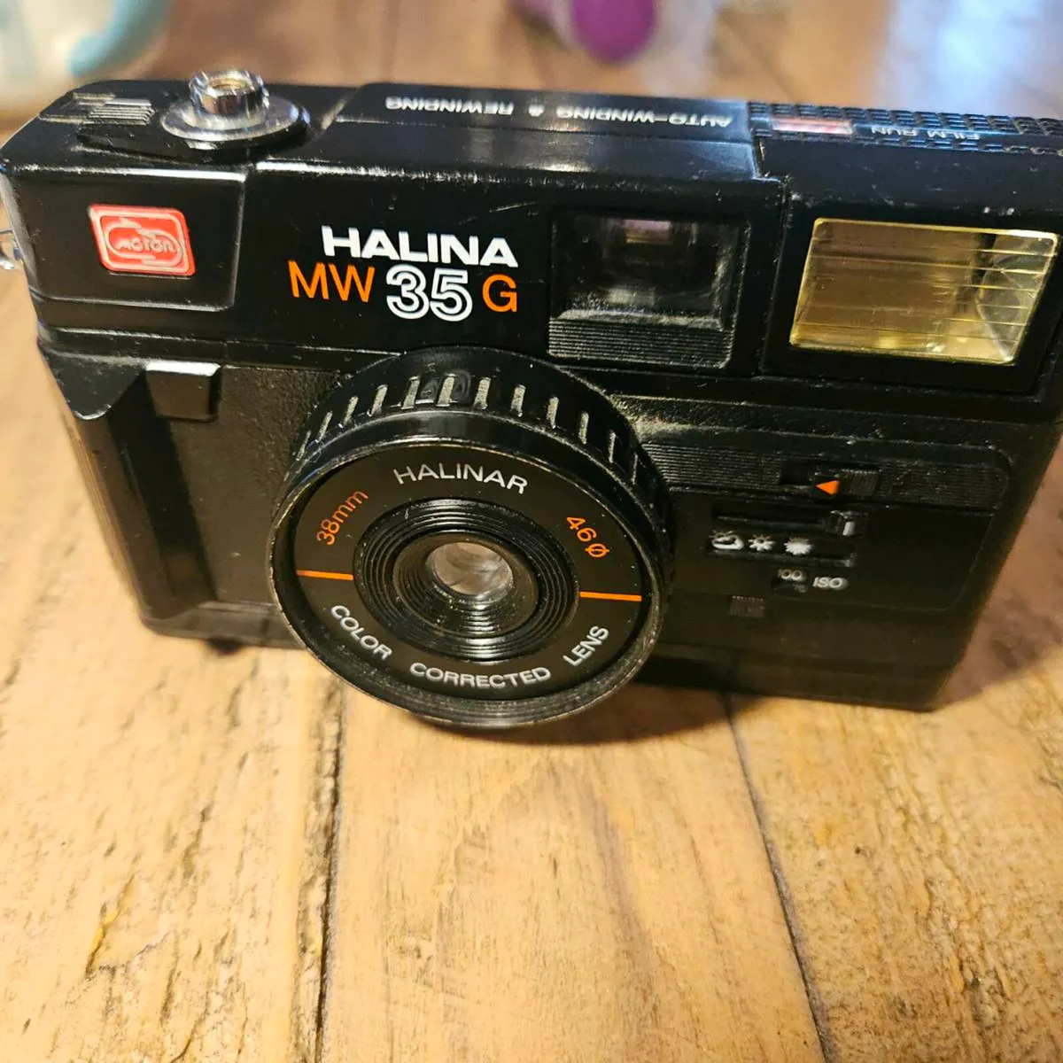 Halina mw 35g camera - Image 1