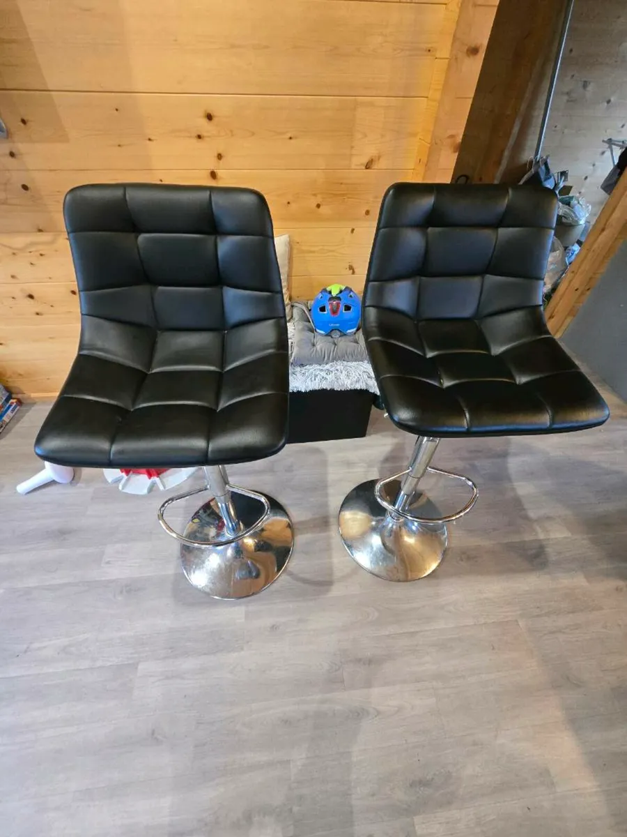 Bar / breakfast counter stools - Image 1