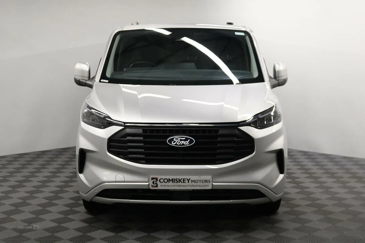 Ford Transit Custom 300 EcoBlue Limited - Image 2