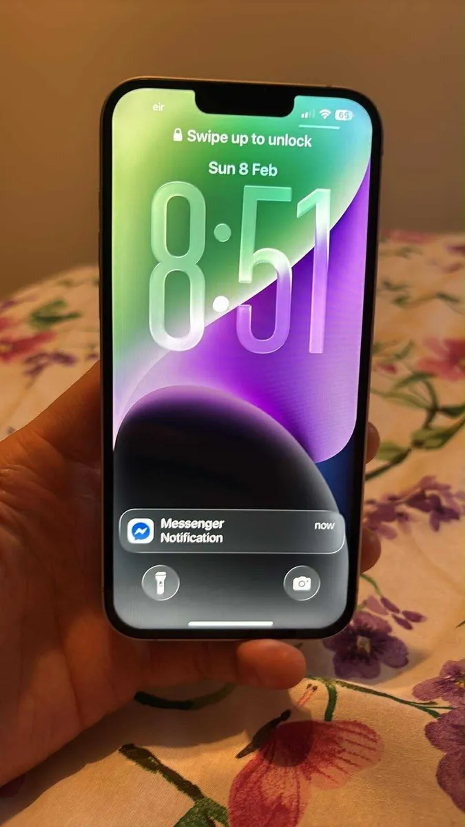 iPhone 14 Plus sim free 128GB mint condition - Image 3