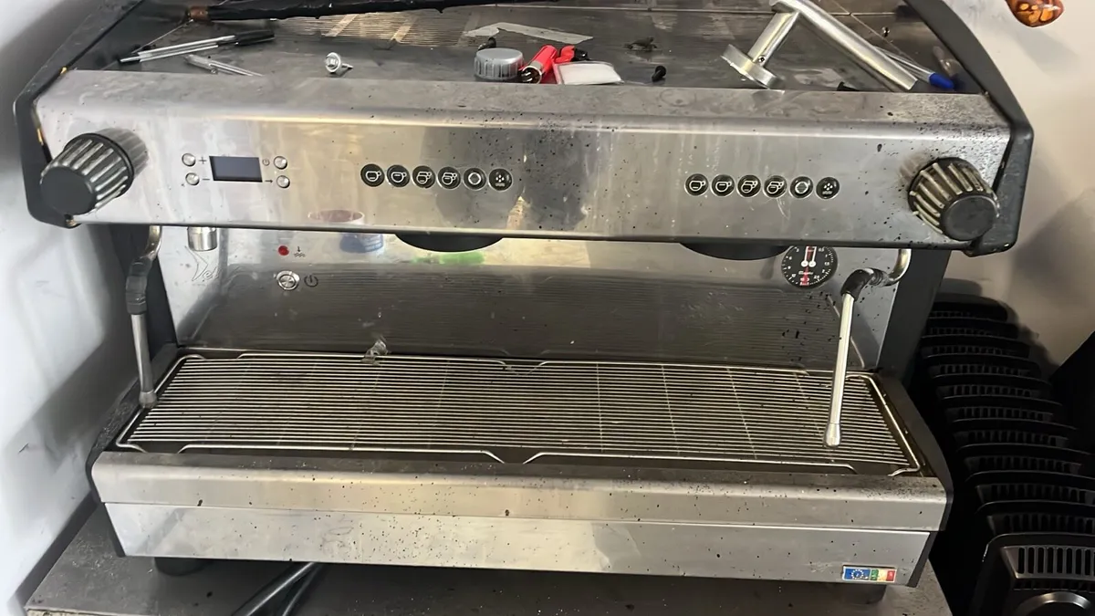 Coffee Machine and electric awning - Image 1