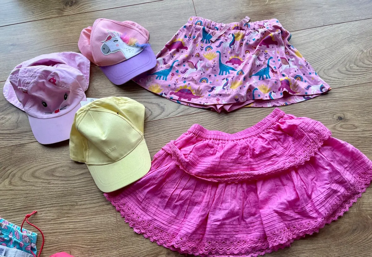 Summer girls clothes 5-6 years - Image 3