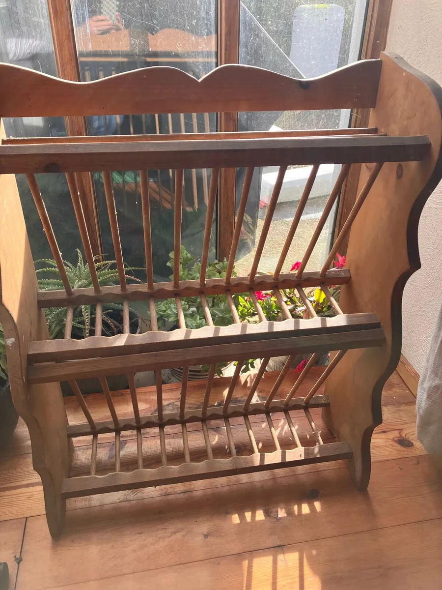 A plate rack - Image 2