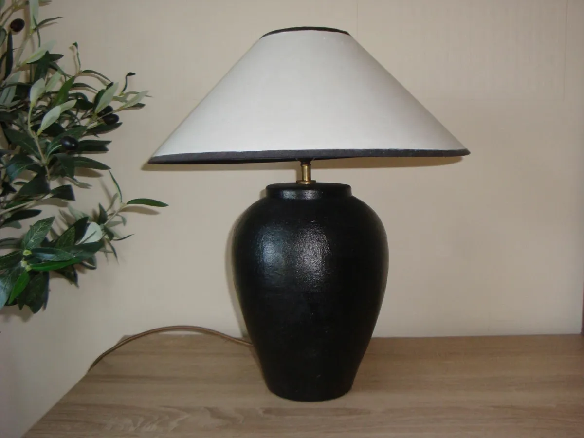 Beautiful one of a kind lamp - Image 4