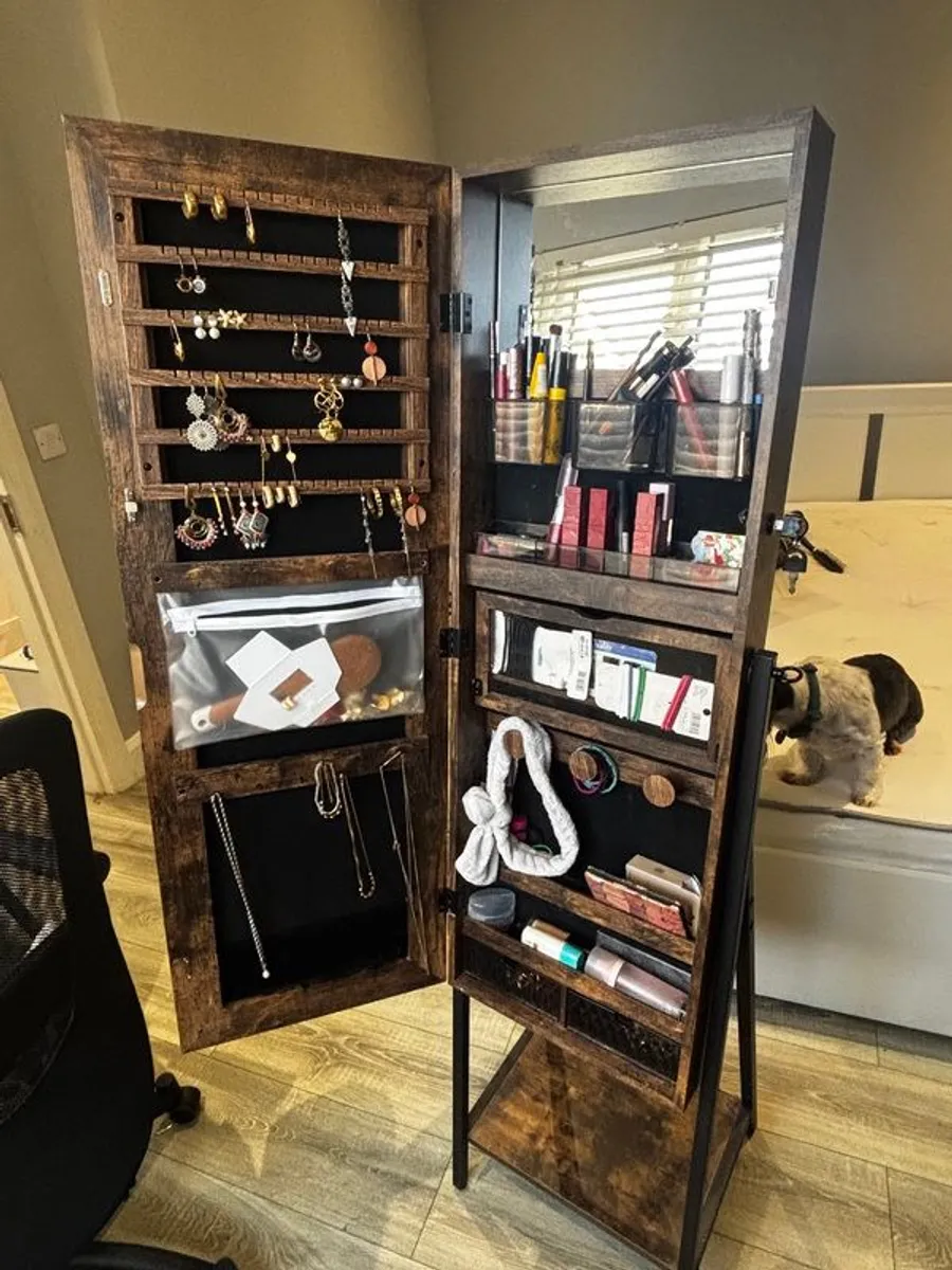 Large Mirror with Makeup and Jewelry Storage - Image 2