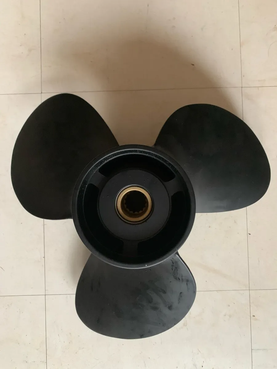 Outboard propeller - Image 1