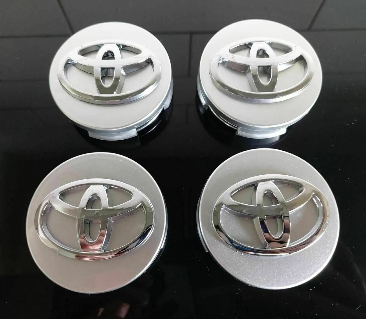 4 x Toyota Centre Caps - FREE POST - Image 1