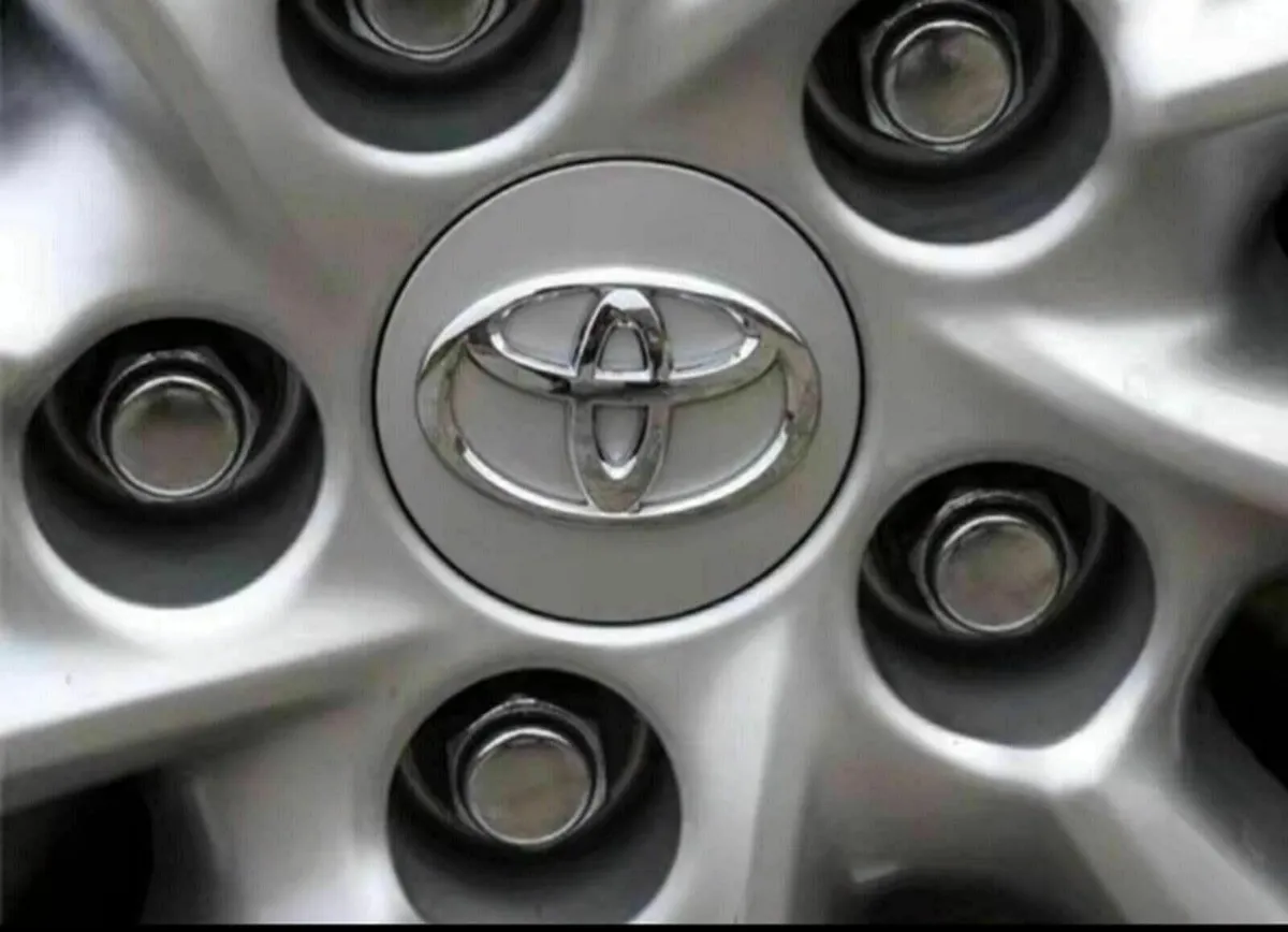 4 x Toyota Centre Caps - FREE POST - Image 2