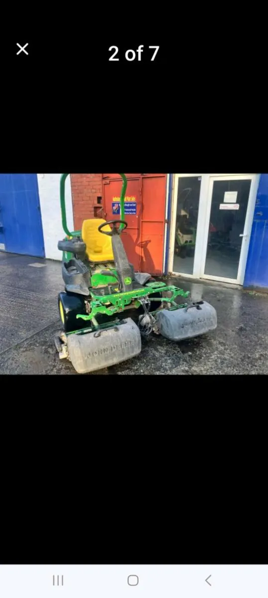 JOHN DEERE 2500E GREENS MOWER - Image 2