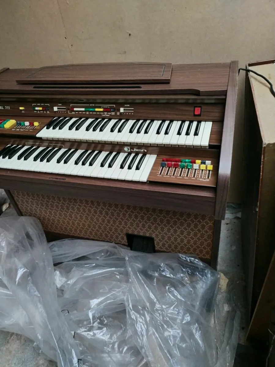 Electric organ - Image 3