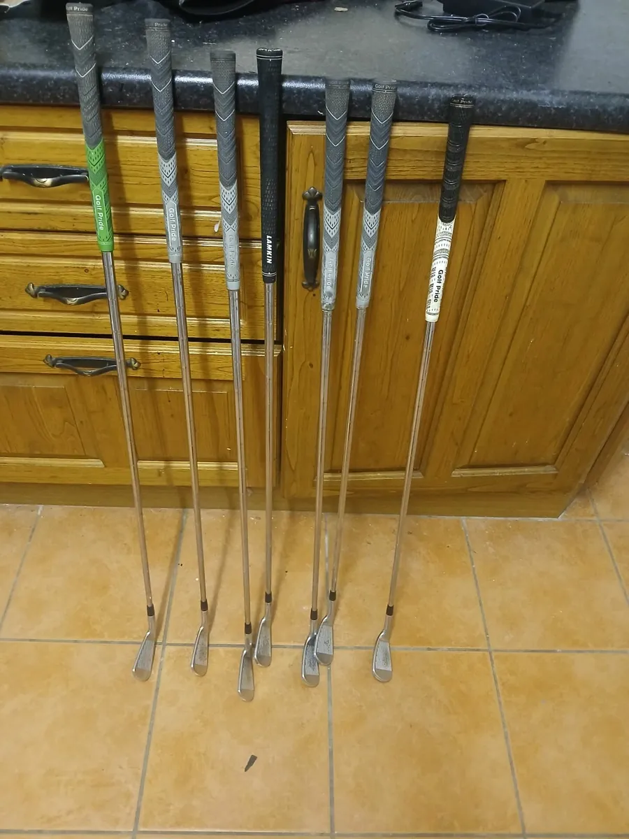 Titleist. 716 cb irons - Image 4