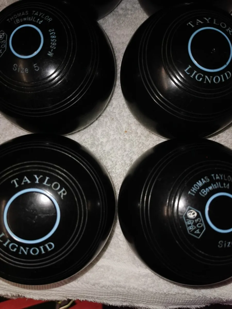 LAWN. SHORT MAT BOWLS. NEW & USED. - Image 1