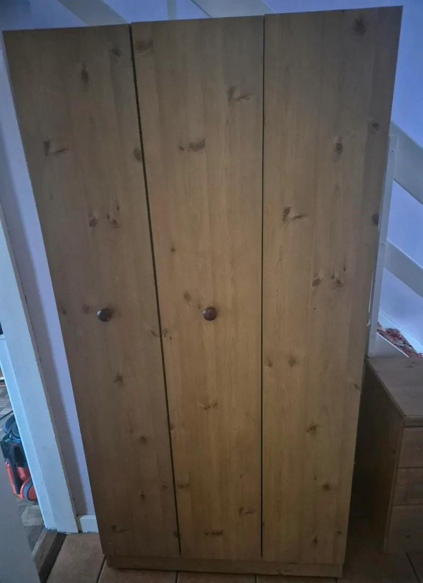 FREE Wardrobe,  drawer,  child seat , sowing - Image 1