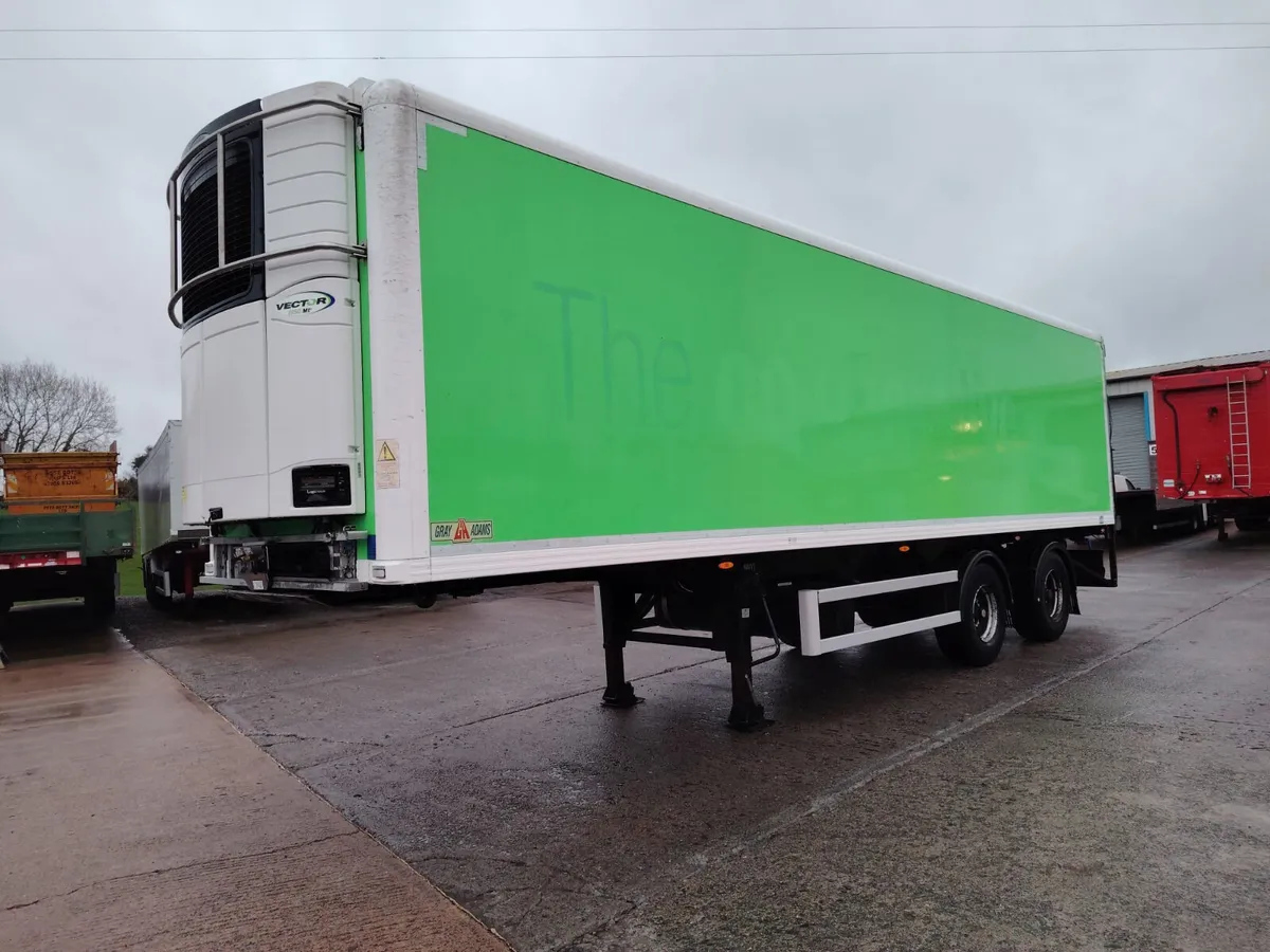 2015 Gray&Adams fridge trailer rear steer - Image 1