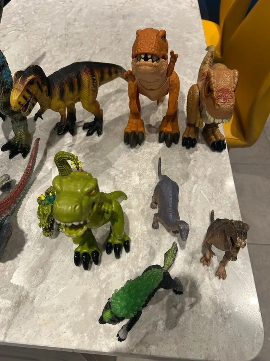 Children's dinosaurs. 13 in total - Image 1