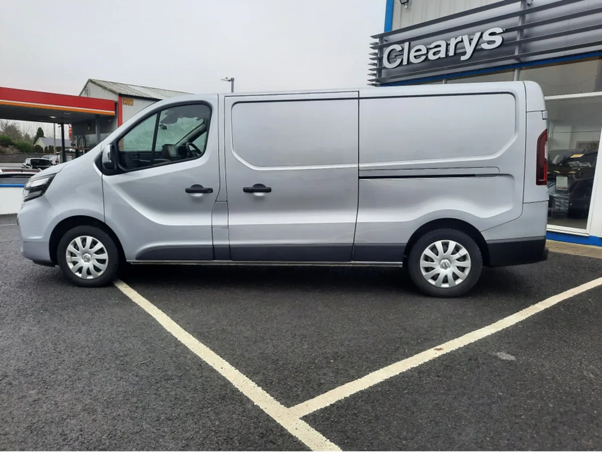 Nissan Primastar L2H1 130 SV 4DR - Image 4