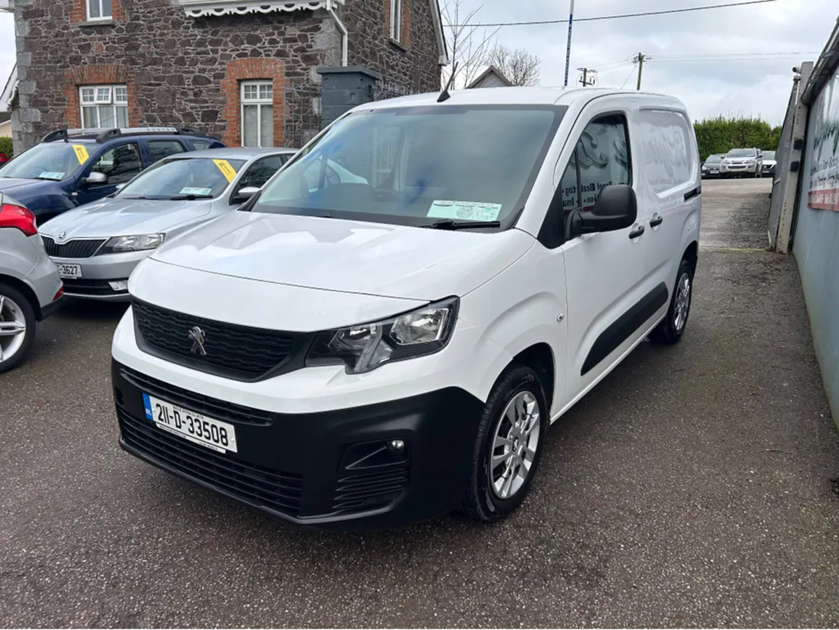 Peugeot Partner PROFESSIONAL L1 5DR - Image 3