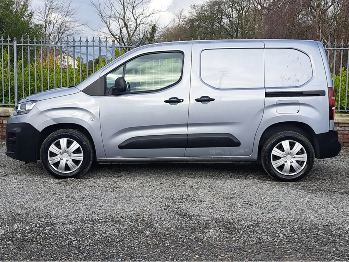 Citroen Berlingo Panel Van Enterprise 1,000 Kg swb - Image 3