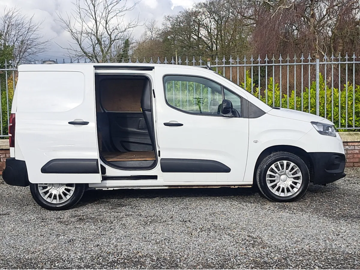 Toyota Proace City Icon L1 Panel Van 1.5 Diesel wi - Image 4