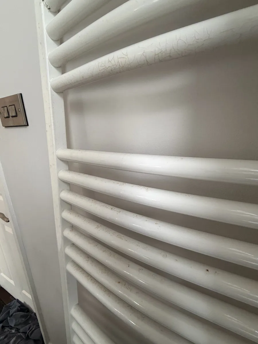 Towel Rail / Radiator - Image 4