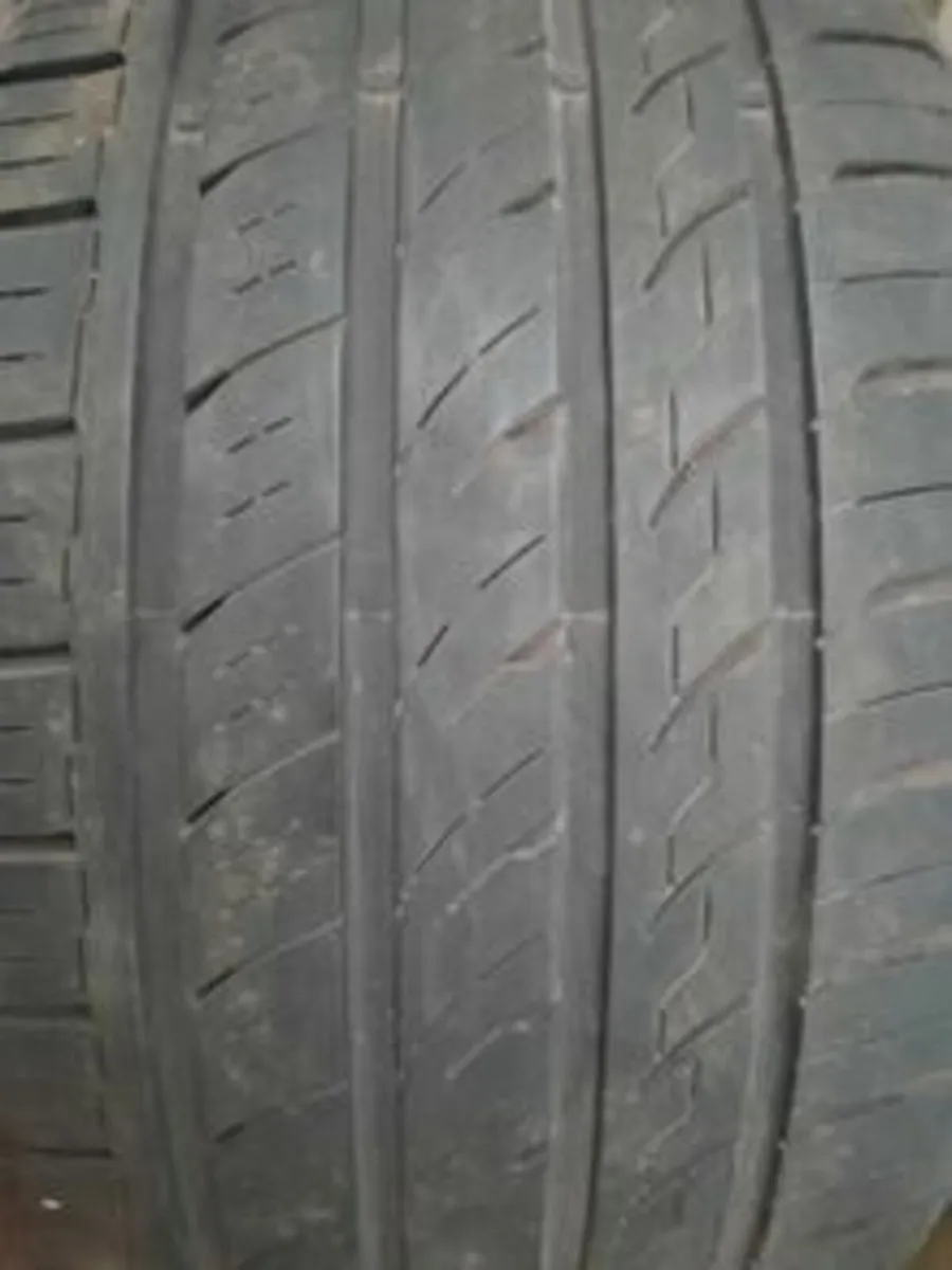 Rapid tyres 265 30 19 (two tyres)